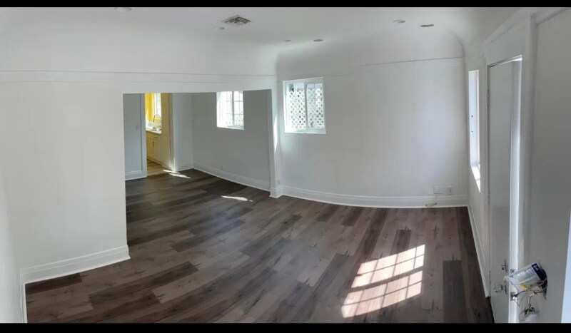 Foto principal - 5660 Case Ave