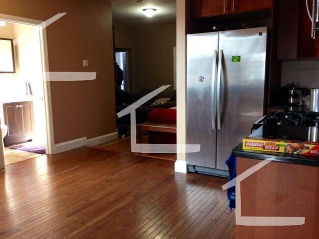 Foto del edificio - 4 bed right on greenline in allston