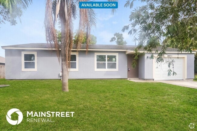 Building Photo - 2831 SE Melaleuca Blvd