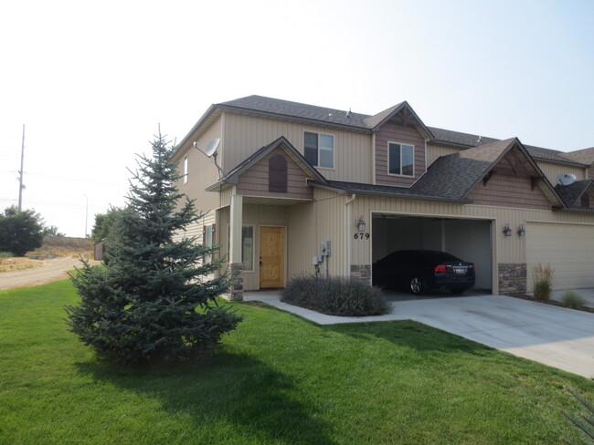 Foto del edificio - 679 S Pine Tree Ln