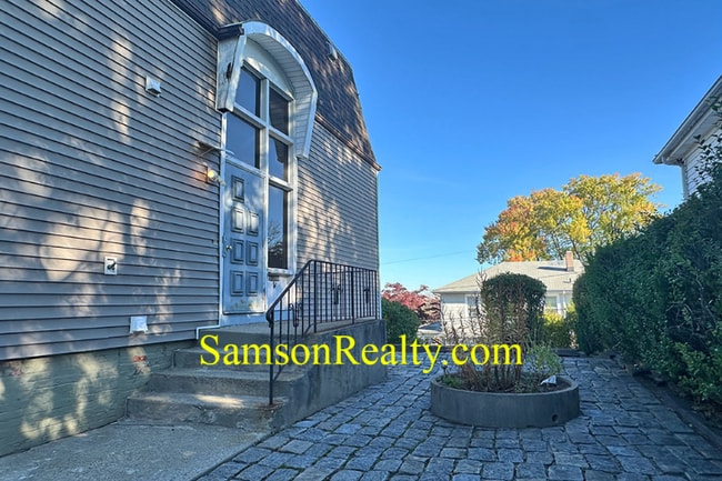 Foto del edificio - 5 Woodward Ave