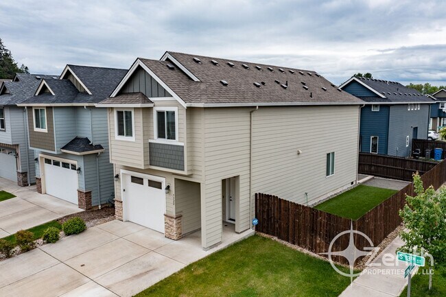 Foto del edificio - Modern Living in Ridgefield – 3BR/2.5BA Co...