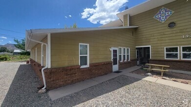 Building Photo - 127 Crawford Ln