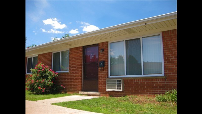 Building Photo - 800 Campbell Ave