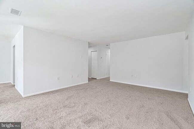 Building Photo - 1429 Northgate Square
