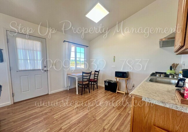 Foto del edificio - 8440 Ponderosa Way