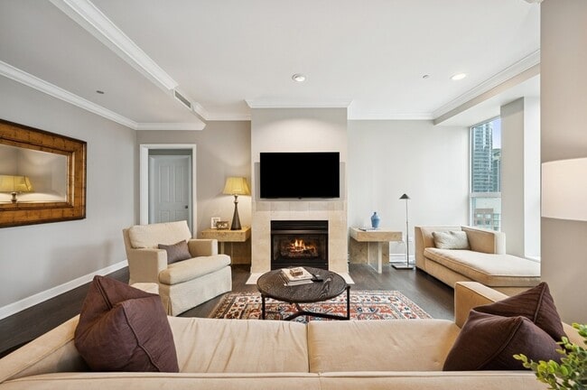 Foto del edificio - 415 E North Water St