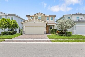 Building Photo - 4048 Veleiros Ave