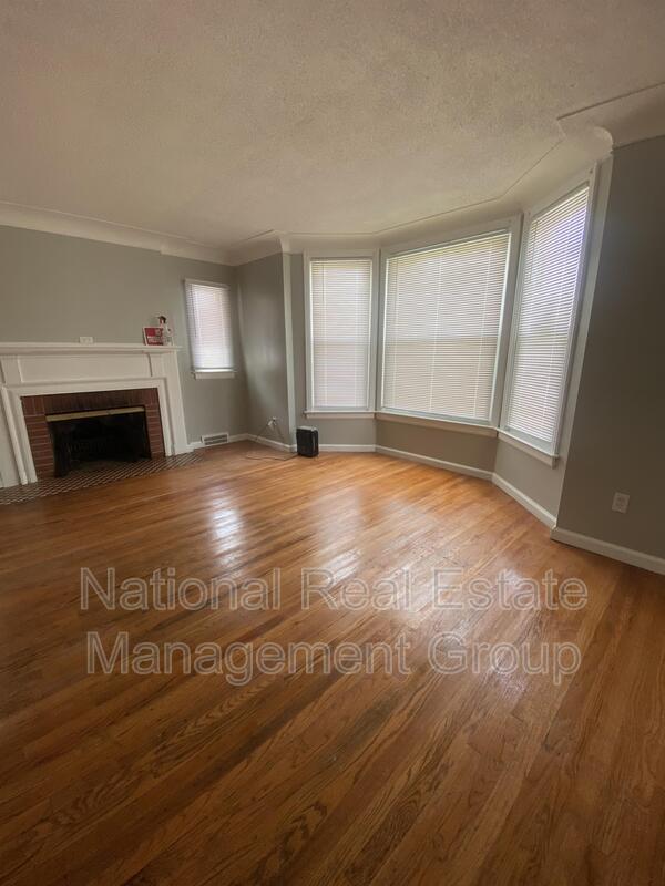 Foto del edificio - 9525 Robson St