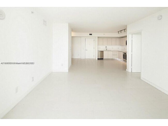 Foto del edificio - 4250 Biscayne Blvd
