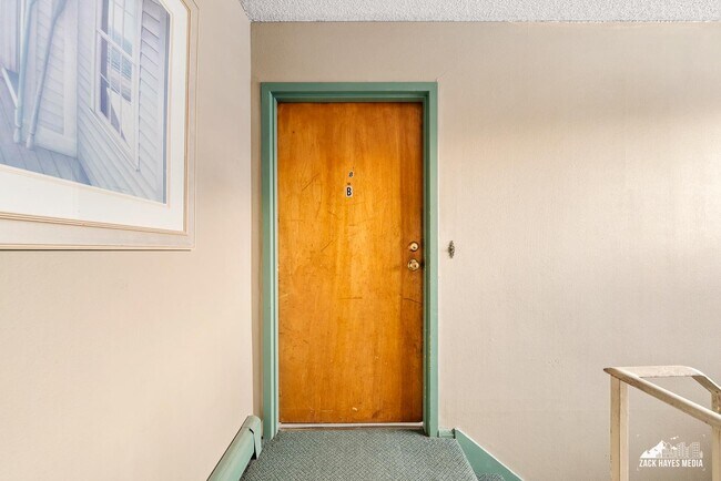 Foto del edificio - 19033 Whirlaway Rd