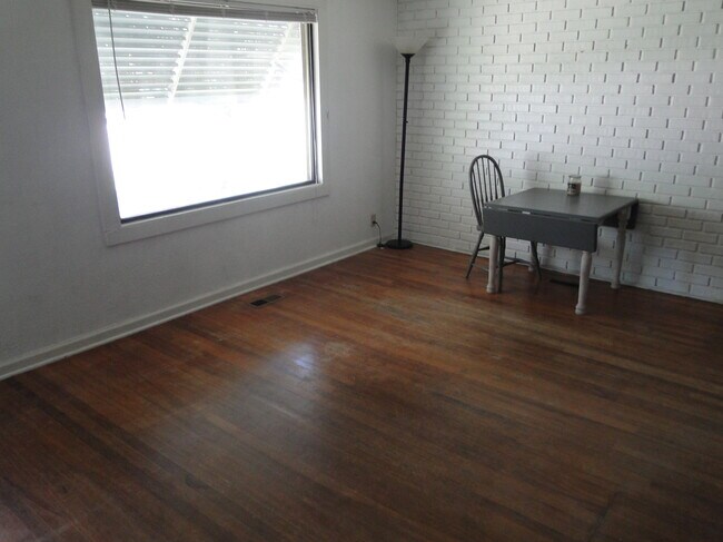 Foto del edificio - 1323 S Leadville Ave