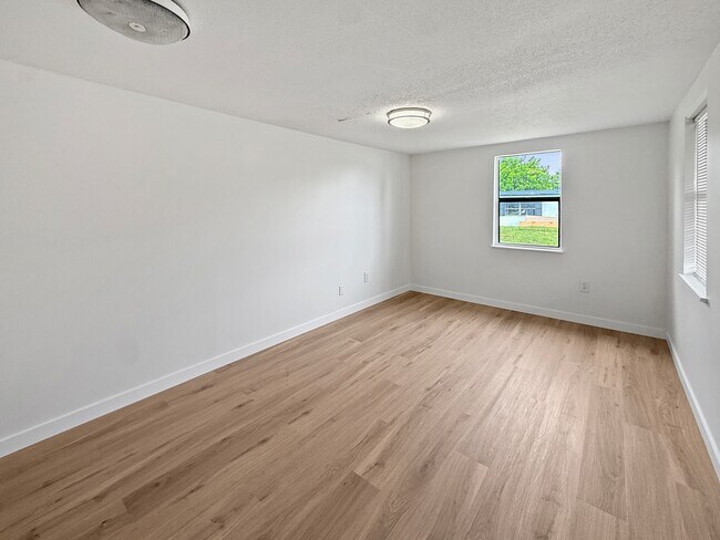 Foto del edificio - 204 2nd St