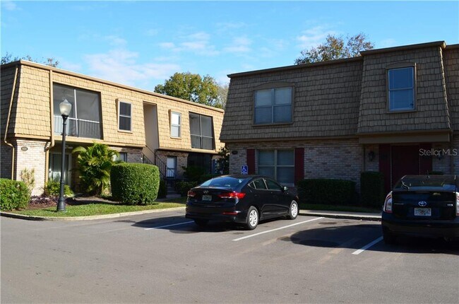 Foto del edificio - 200 St Andrews Blvd