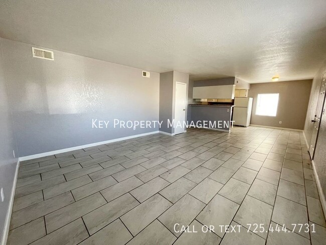 Building Photo - 3 BEDROOM 2 BATHROOM CONDO NEAR NELLIS AFB