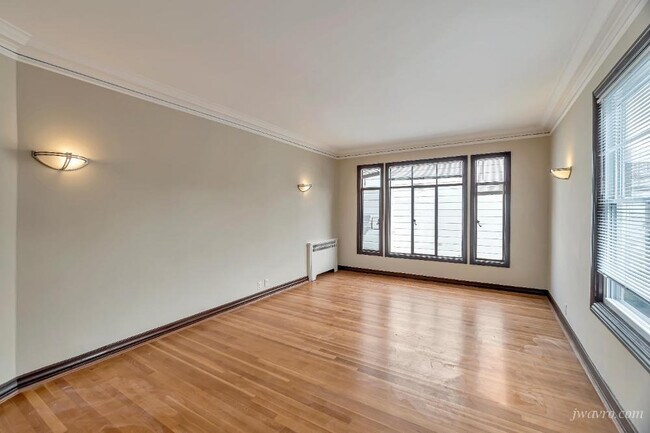 Foto del edificio - 1695 North Point St