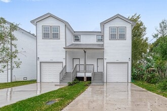 Building Photo - 2528 S Texas Ave
