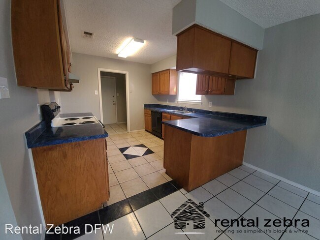 Building Photo - 3 br, 2 bath House - 2406 Havenwood Drive