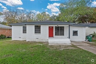 Building Photo - 4025 Hiland Dr