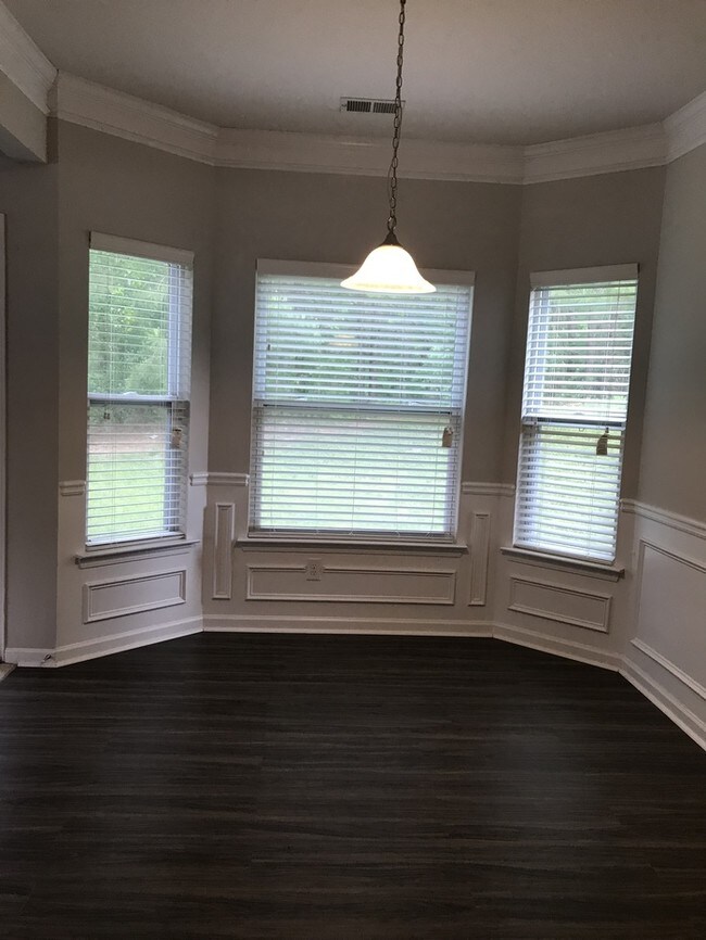 Foto del edificio - 2456 Quincy Loop