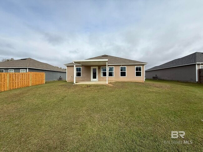 Foto del edificio - 912 Sentinel Cir