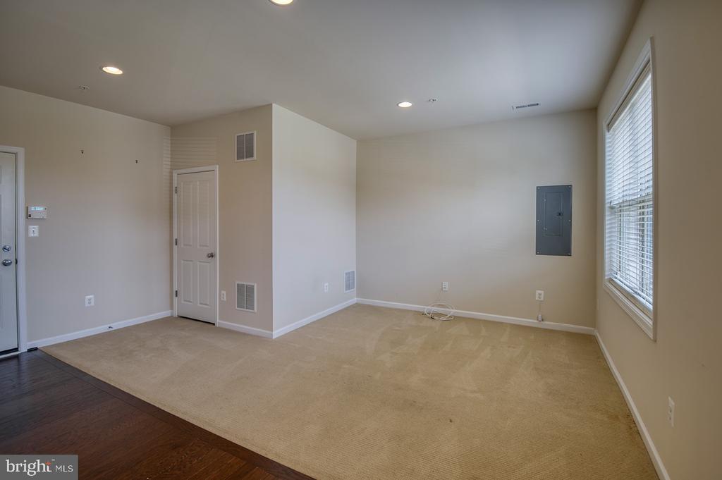 Foto principal - 4376 Shamrock Dr