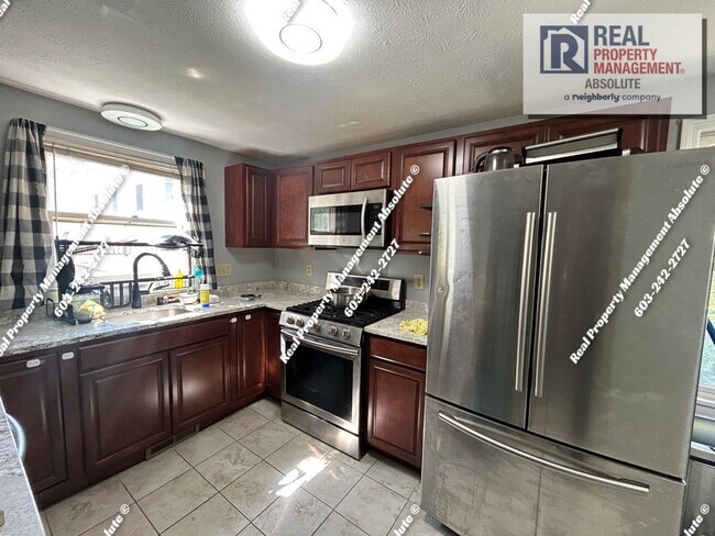 Foto del edificio - Spacious 3 bed 2.5 bath Townhome in Kessle...