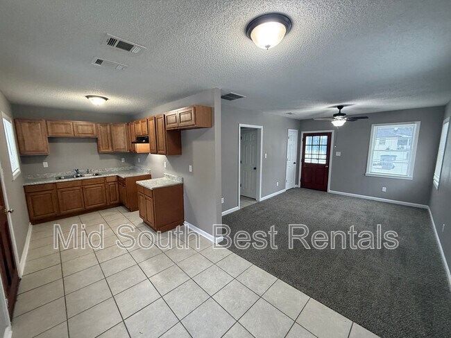 Foto del edificio - 1692 Baine Ave