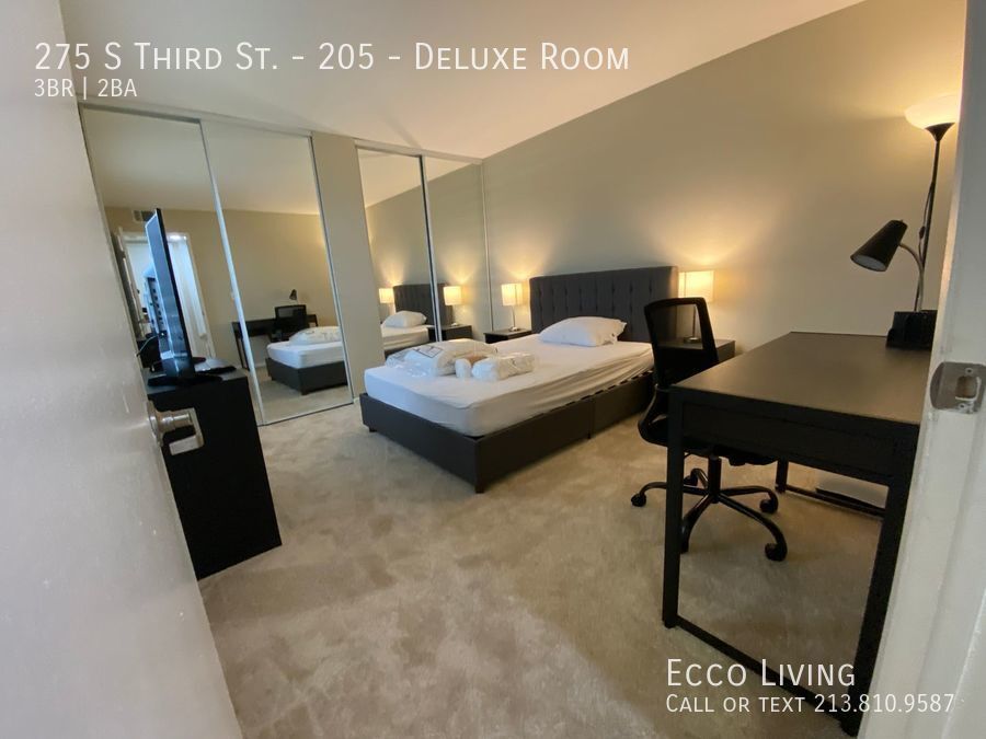 Primary Photo - Private Bedroom in Burbank
