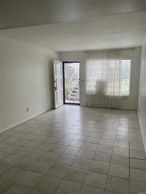 Building Photo - 27715 Mountain Meadow Rd