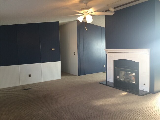 Foto del edificio - 1331 Ponderosa Ave NW