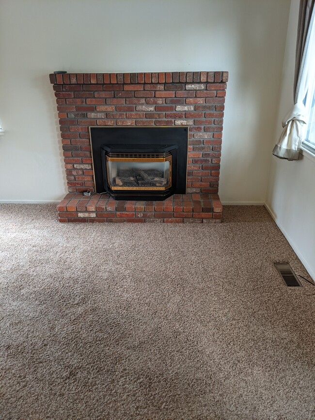 Foto del edificio - 1363 Waterloo Ln