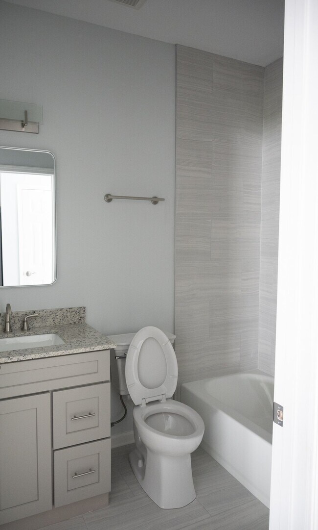 Building Photo - 2022 Trimble Rd