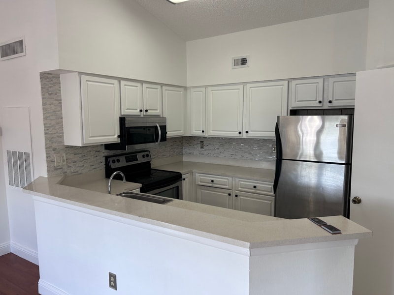 Photo - 2550 SW 18th Terrace (Fort Lauderdale, FL)