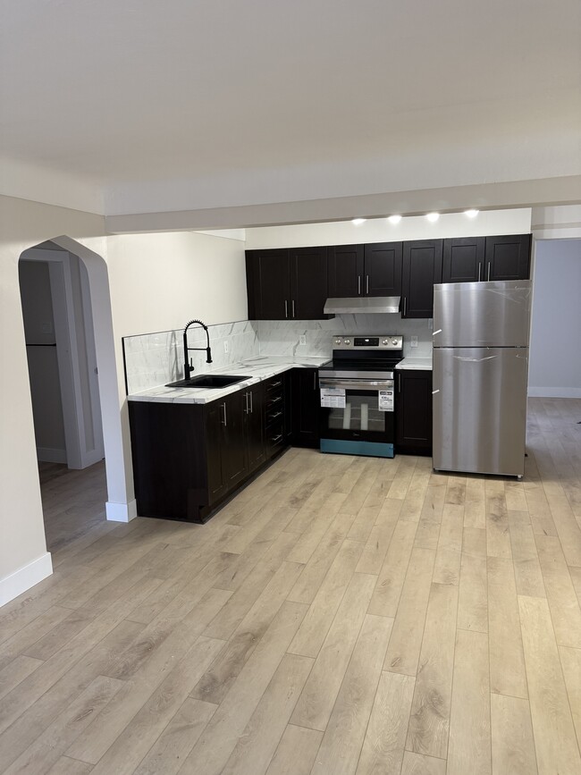 Photo du bâtiment - 280 Blake Blvd