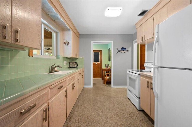 Foto del edificio - 440 Jupiter Ln