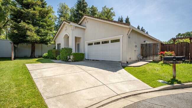 Foto del edificio - 3 bed 2 bath in Green Valley!