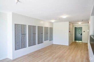 Building Photo - The Pines