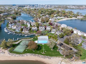 Building Photo - 187 Dolphin Cove Quay