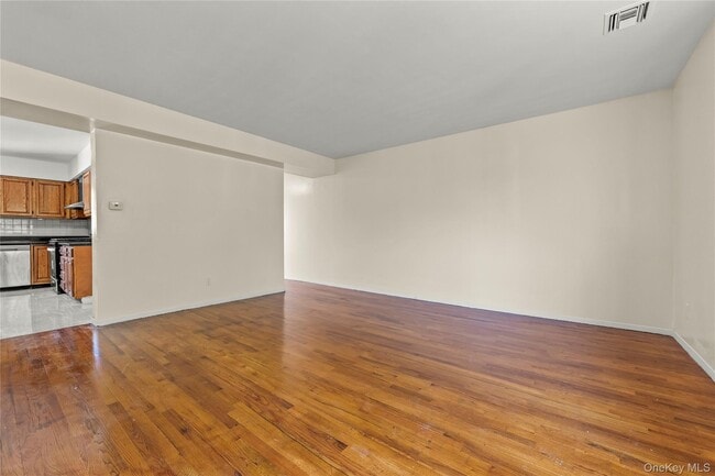 Building Photo - 110-32 63rd Rd