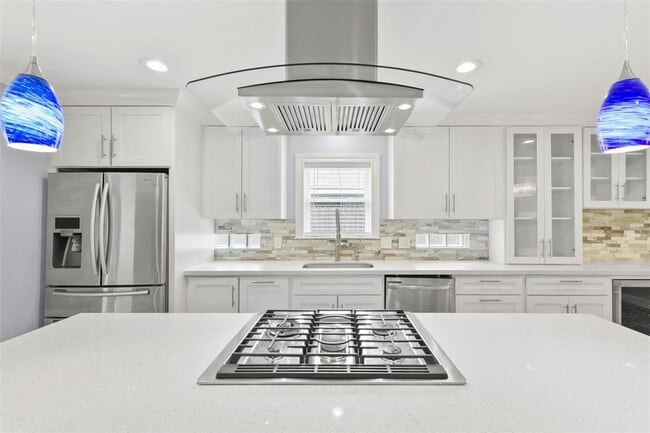 Building Photo - 8115 Langdon Ln