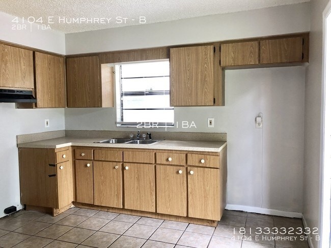 Foto del edificio - 4104 E Humphrey St