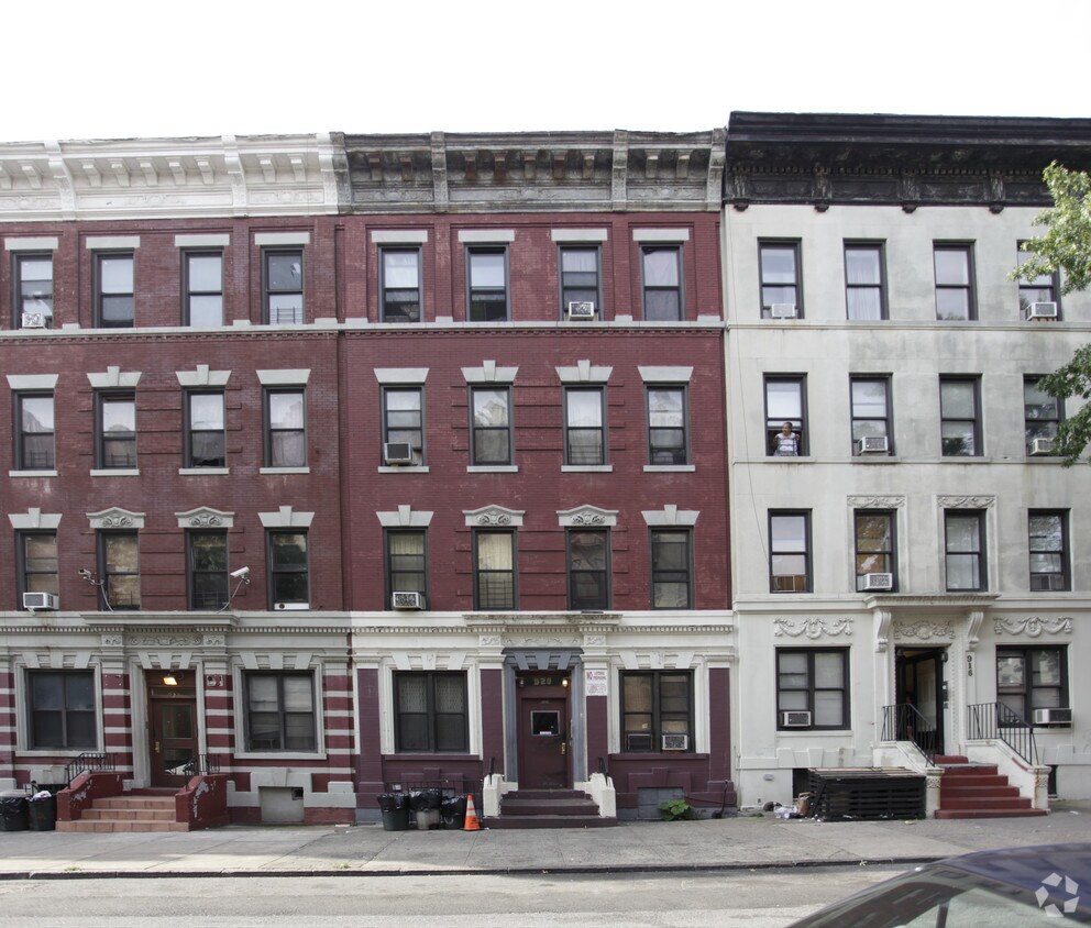 Foto del edificio - 920 Prospect Pl