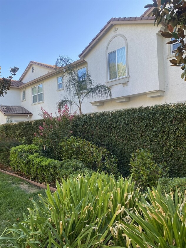 Primary Photo - 3 br, 2.5 bath Townhome - 3301 North Park ...