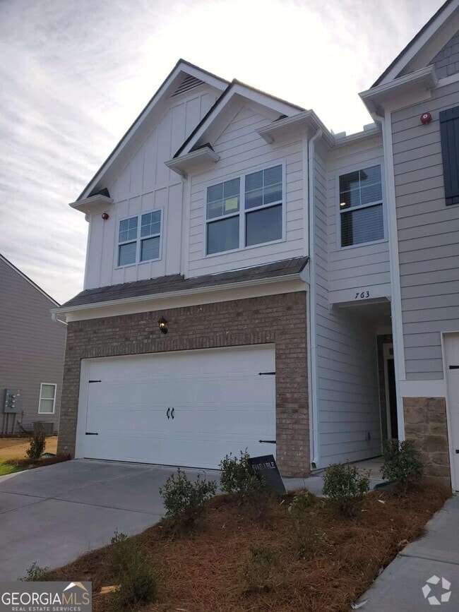 Building Photo - 763 Woodstock Grove Dr