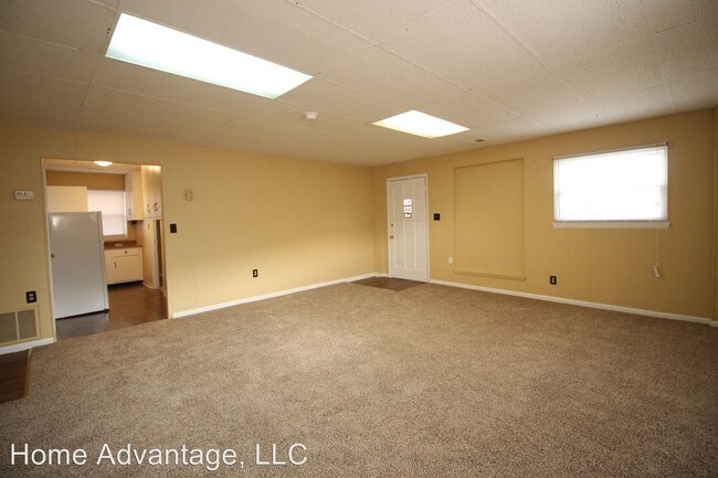 Building Photo - 4800 1/2 Fury Way