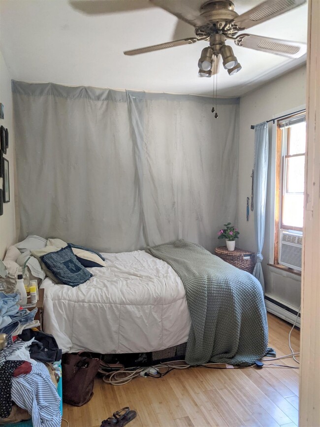 Building Photo - 52 Gorham St