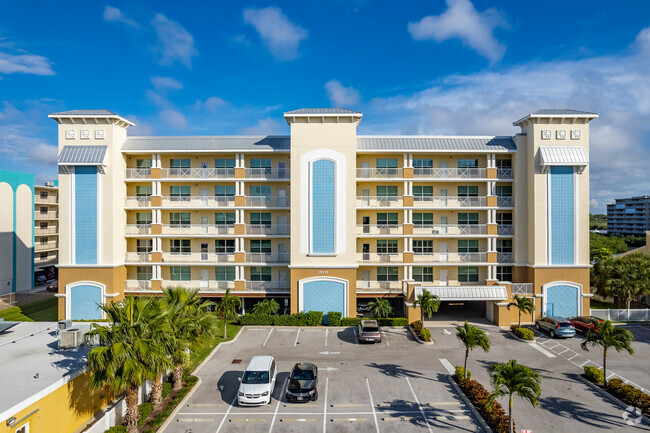 19519 Gulf Blvd Indian Shores, FL - Dolphin Key Condominiums