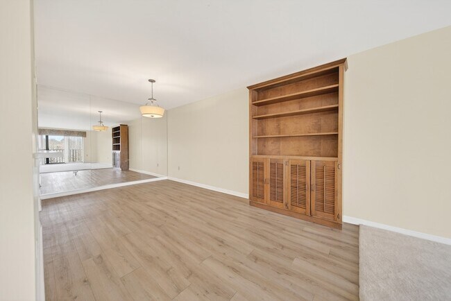 Foto del edificio - 200 Sanders Ferry Rd