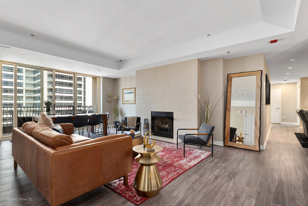 Primary Photo - 747 N Wabash Ave